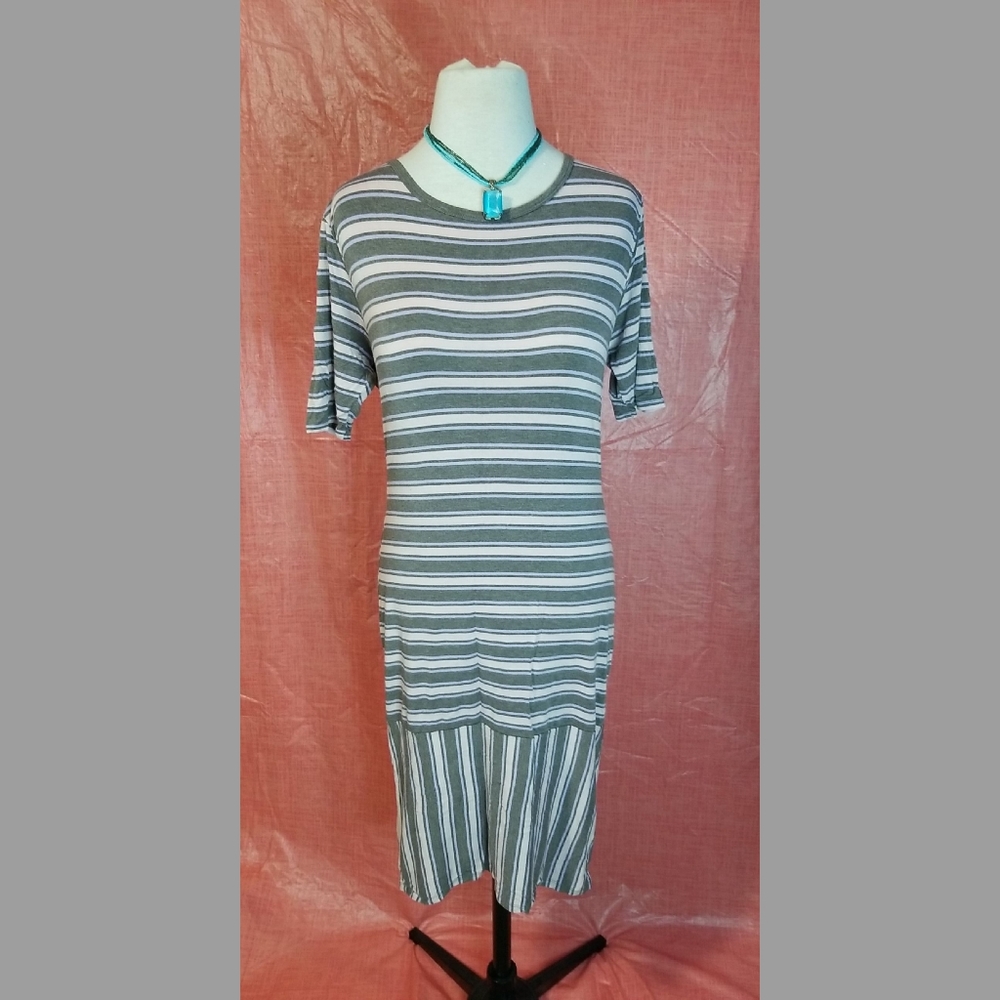 Purple and pink lularoe dress